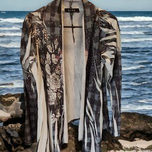 women's B.L.E.U. Sweater Small